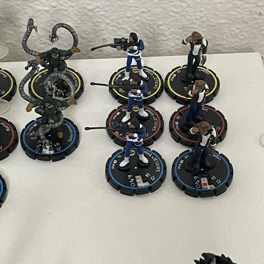 HeroClix Clobberin‎ Time Lot 76 Figures Marvel Miniatures Game Pieces
